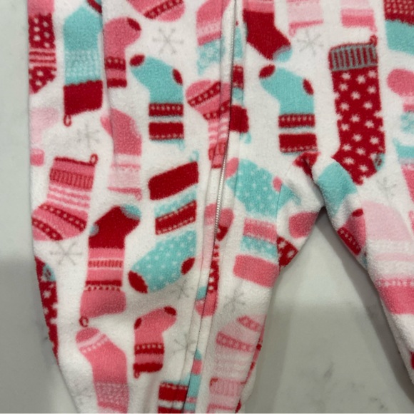 CARTER’S | Christmas Pajamas - Girl’s Pajamas - 6 Months. Onesie with st… - Picture 4 of 10